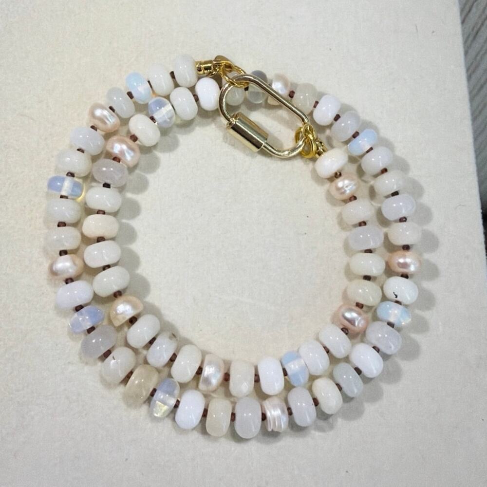 18" Beaded Gemstone Necklace, White, Peach, Opalite, Quartz, Garnet, Agate